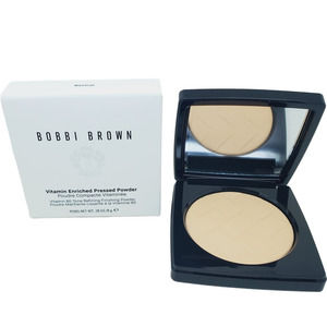 Bobbi Brown Vitamin Enriched Pressed Powder Neutral